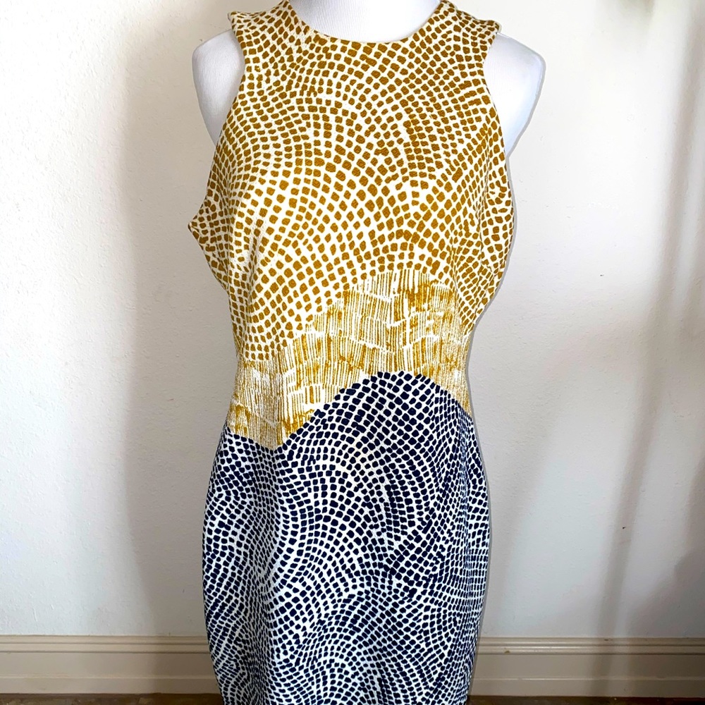 H&M’s two-toned long sleeveless dress